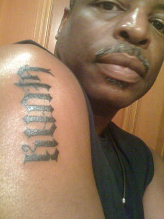 Levar shows off his tattoo